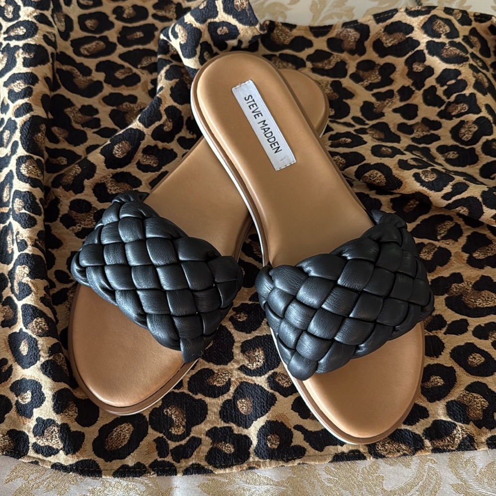 Steve Madden Black Sandals size 10